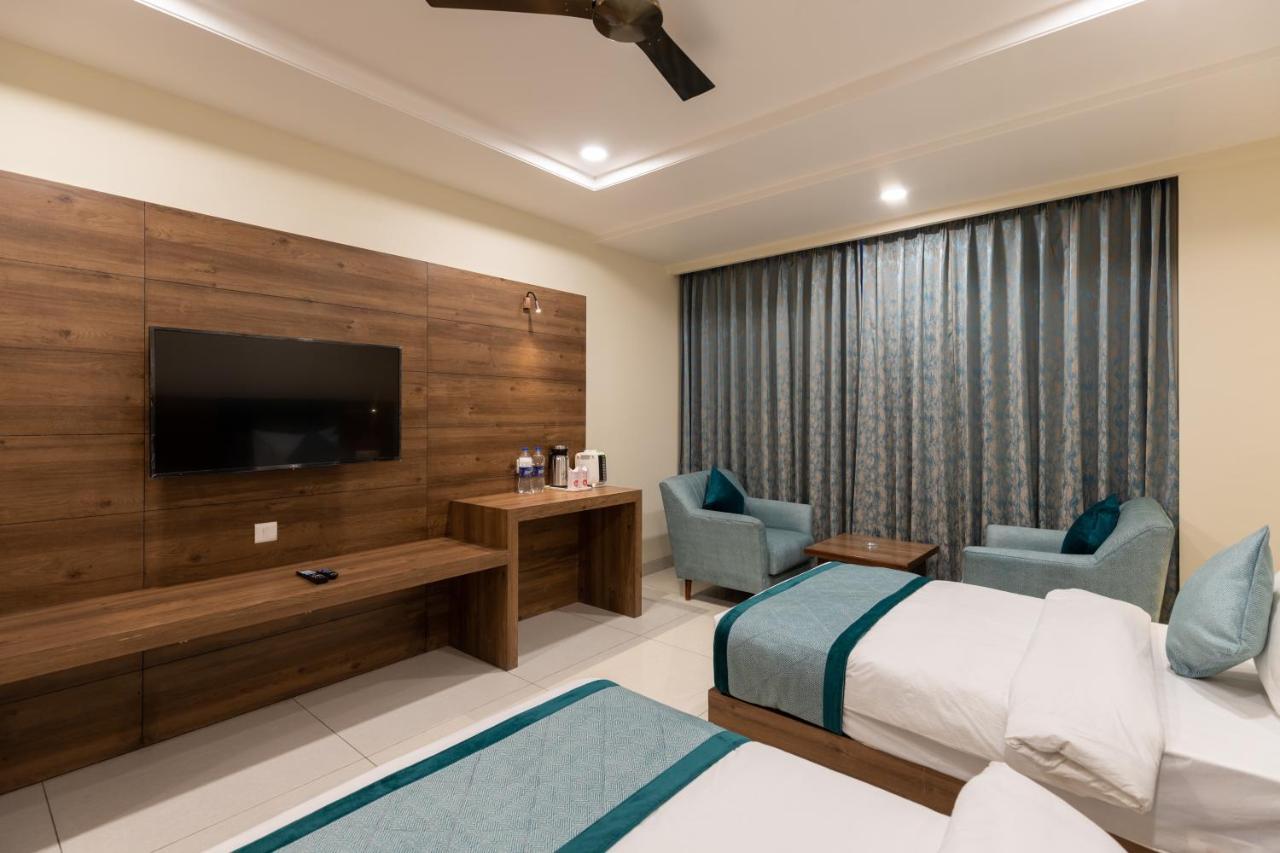 HOTEL HIGHWAY KING Bilaspur Manesar Exterior foto
